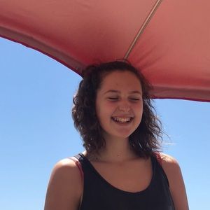 Meet your Posher, Julia